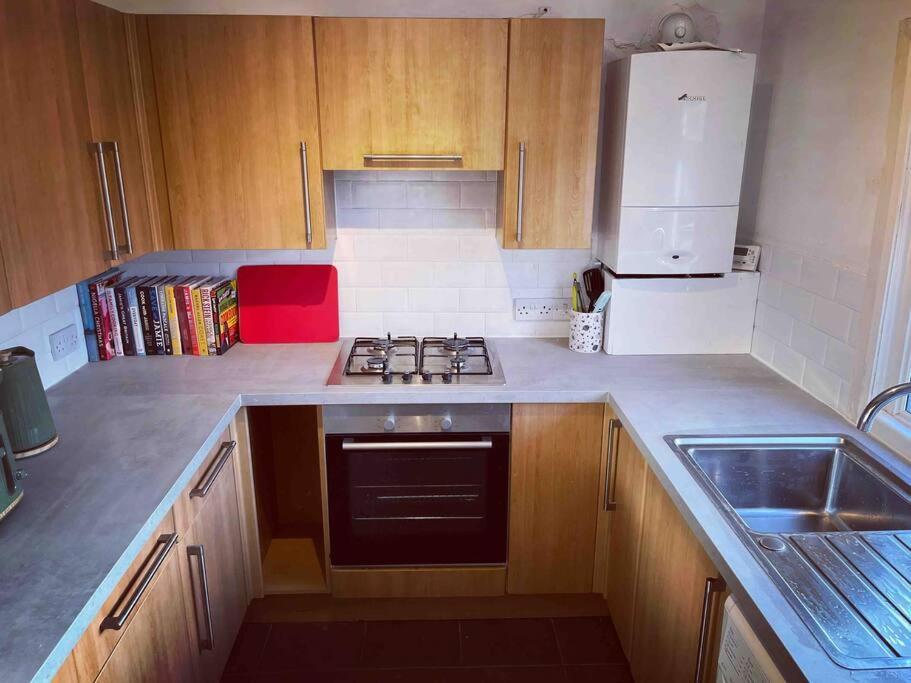 Chester/Handbridge Sleeps 9 + Netflix Hough Green ภายนอก รูปภาพ