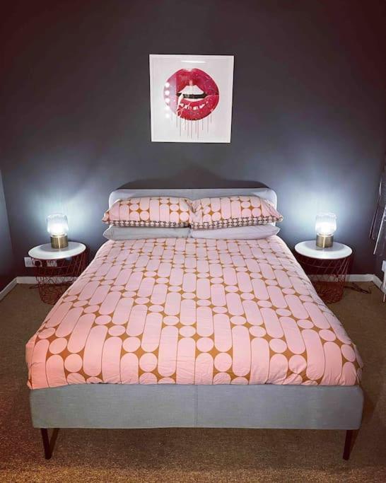 Chester/Handbridge Sleeps 9 + Netflix Hough Green ภายนอก รูปภาพ